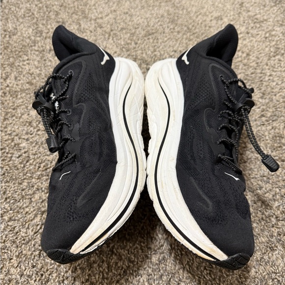 HOKA ONE ONE CLIFTON 10 Men's Black Running Shoes - Picture 4 of 9